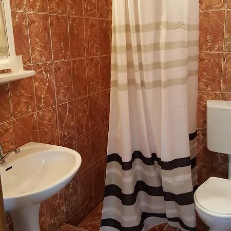 Guest house Anna Vendeghaz Savadisla
